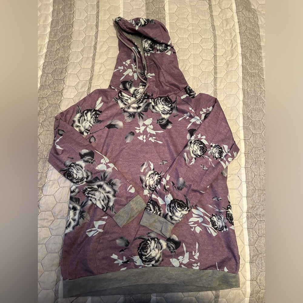 Light weight sweatshirt